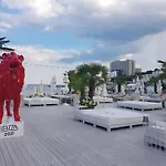 Arcadia- Gagarin Plaza 5/2 *