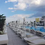 Arcadia- Gagarin Plaza 5/2 *