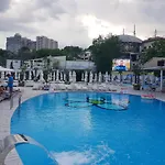 Arcadia- Gagarin Plaza 5/2 *
