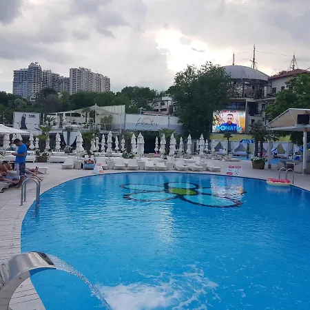 Gagarin Plaza Arcadia Apartments Sea View *