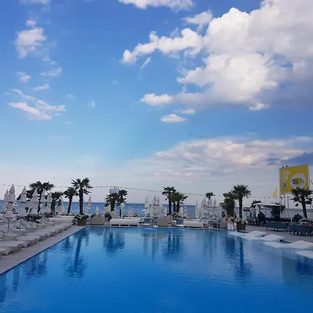 Gagarin Plaza Arcadia Sea View オデッサ