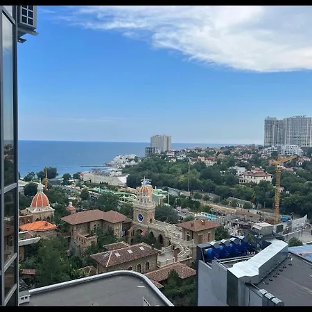 Gagarin Plaza Arcadia Sea View * オデッサ