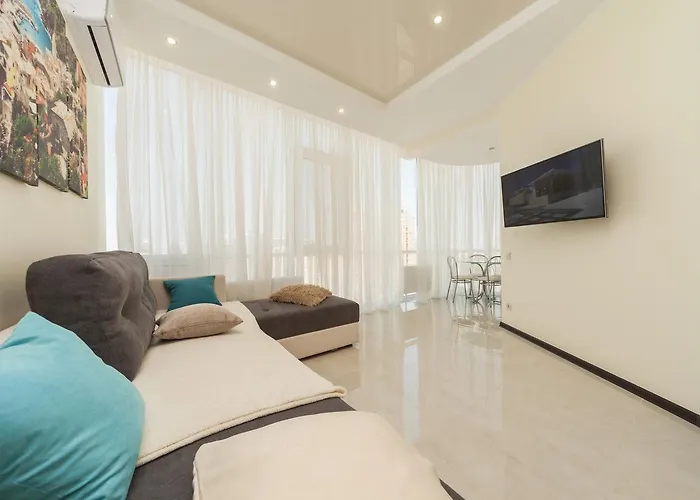 Arcadia- Gagarin Plaza 5/2 Apartament *