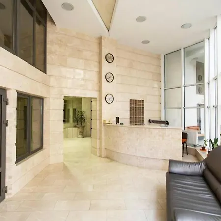 Appartement Arcadia- Gagarin Plaza 5/2